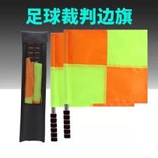 南京12岁少年空翻哥展现中国足球新力量